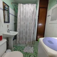 Apartamento frente calle en el vedado - Img 55595847
