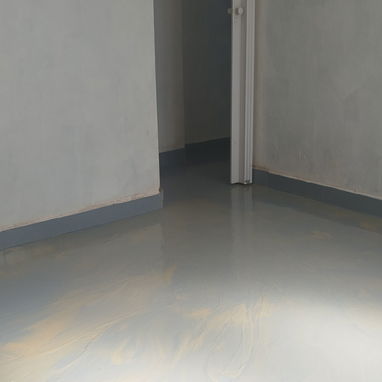 Revestimiento resina epóxica y pintura epóxica. Brigada especializada. - Img 123343296