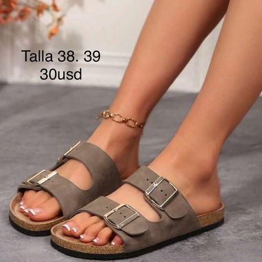 Sandalias prácticas - Img 121649552