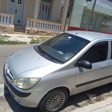 Auto Hyundai del año 2009 - Img 123876563
