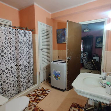 Propiedad en el corazón de la zona comercial de Miramar !!! - Img 119678806