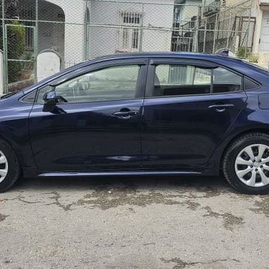 Vendo Toyota Corolla del 2020 - 6/9