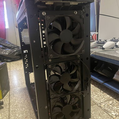 Vendo CHASIS COOLERMASTER - 2/5