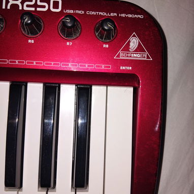 Teclado/controlador Behinger U-CONTROL UMX250 - 5/5