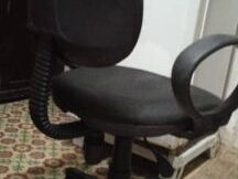 Vendo silla giratoria con brazos perfecto estado trnasporte incluido -53906374 - Img 67100290