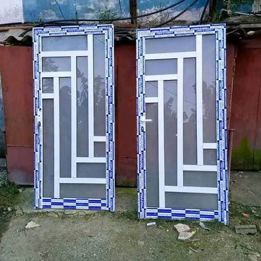 Marquetería de aluminio con cristal - Img 122571542
