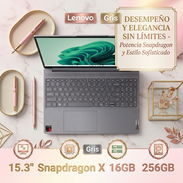 Lenovo IdeaPad Slim 3x 83N30000US Copilot+ PC 15.3" Táctil Snapdragon X 16GB RAM 256GB SSD Luna Gris - Img 57422466
