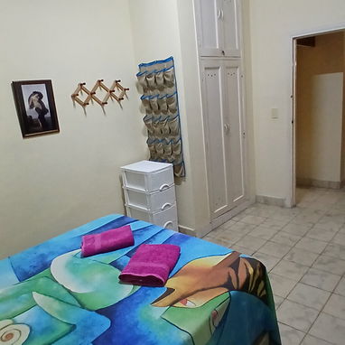 Renta por noche o por meses con garaje 11y82 Playa 300usd 53582376 - Img 118377578