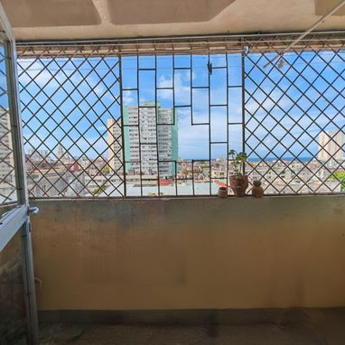 Esquina Zanja y Espada,a 2 Cuadras d Infanta=12Plantas,6toPiso,2Elevadores,Apto de 1/4(UN CUARTO) Con Clóset,Terraza a l - 9/10