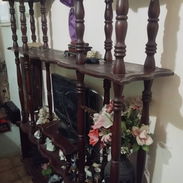 Multimueble de madera ideal para colocar los santos - Img 52037567