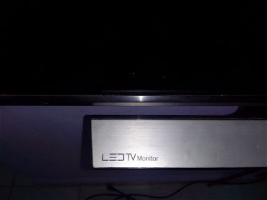 televisor monitor 28 pulgadas HDMI - Img 65529778