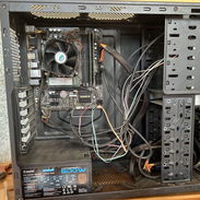 En venta 2 pc con 2 monitor - Img 56911034