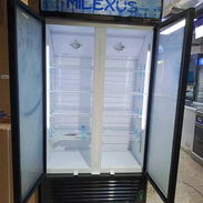 Exhibidora 20 pies Milexus Vertical Doble Puerta con cerradura Precio $1000 USD Transporte gratis. Garantía y factura. - Img 55273983