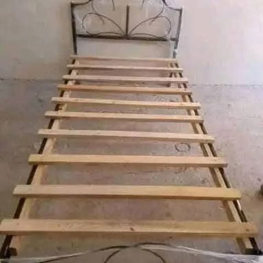 Cama de tubo - 4/7