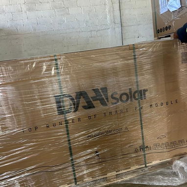 Pallet | Paneles Solares 610W - 2/4