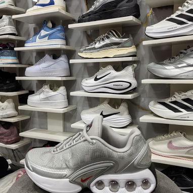 Aceptamos transferencia y tenemos de todo desde zapatos hasta ropa interior - 4/10