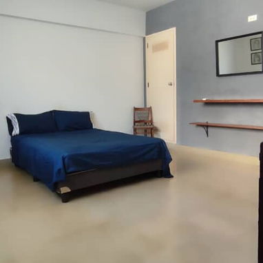 Renta lineal para Estudiantes Extranjeros o Residentes en Cuba de apartamento duplex de 2 habitaciones con 2 baños. - 7/10