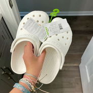 Crocs - Img 57048116