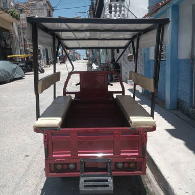 Mensajero en triciclo - Img 126325609