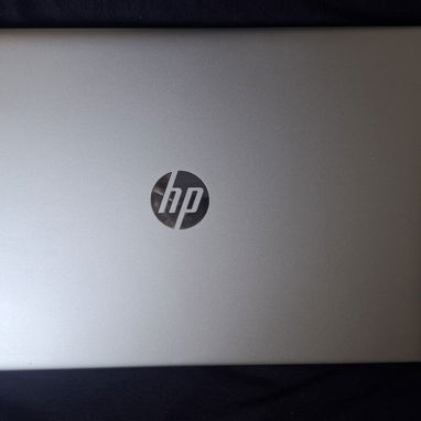 OJO VENDO EN 260 USD LAPTOP HP DE USO 💎 CARACTERÍSTICAS PRINCIPALES: • 🚀 Procesador: Intel Core i5-8350U (8va Generac - Img 125078026