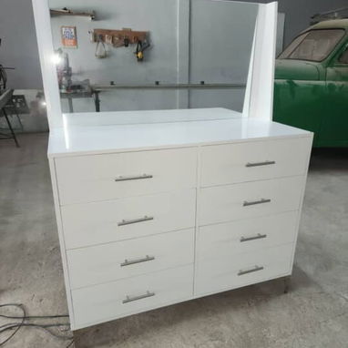 Mesa de maquillaje - Img 122698365