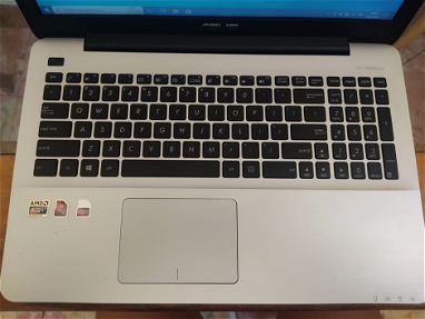 Se vende Laptop 💻 ASUS - Img 66303060