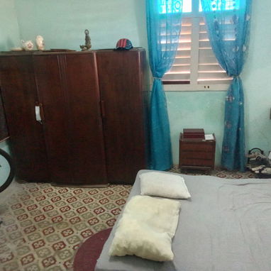 馃崁 Se vende casa en altos de biplanta ubicada en el Reparto Santo Suarez perteneciente al Municipio 10 de octubre 馃崁 - Img 115343398