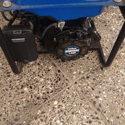 Se vende generador homepoint de 4000 wat 120 y 220 volt de salida. Una ganga. Muy buen generador - Img 55571358
