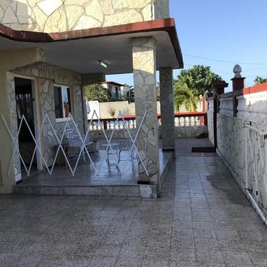 💢💫Disponible casa con piscina de 5 habitaciones en guanabo. Reservas por WhatsApp 5 8142662 - Img 119577396