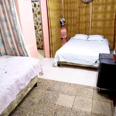 Alquiler , Casa de renta en Guanabo, la Habana, a 10 cuadras de la playa🏝️ - Img 111269218