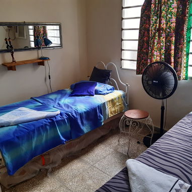 Renta alquiler casa independiente apartamento Facultad Julio Trigo, con Corriente 24h - 3/10