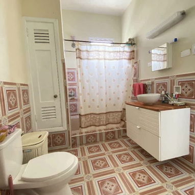 Vendo apto en Ayesteran y 20 de mayo - 6/10