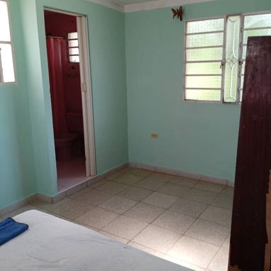 "$16.000usd CON AJUSTE. En venta  excelente y tranquilo apartamento de 2  pisos en el 1er piso interior, en El Cerro, - 9/10