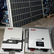 Kit solar inversor Must 3Kw dos baterías 24v 300Ah más cuatro paneles 590W - Img 58077711
