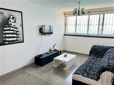 Renta fija de apartamento 3habitaciones en el Vedado con vista al mar - Img 64824587