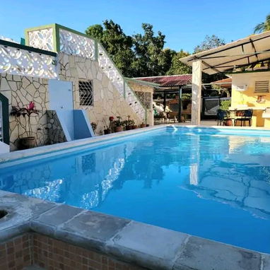 🏠 Renta de Casa Con Billar y Piscina En Guanabo. Capacidad para 8 personas - Img 116171977