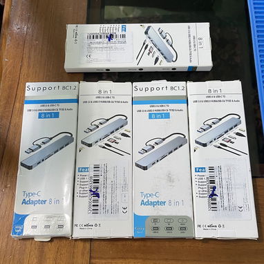 Tengo adaptador 8 en 1 para que conecte su móvil al mismo y descargue o utilice cualquier tipo de tarjeta, usb etc..!! - Img 83608579