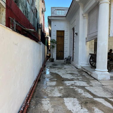 Se vende propiedad Independiente en el Vedado - Img 123242865