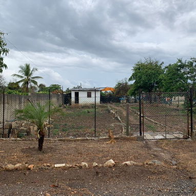 Vendo terreno en boca ciega con casa pequeña en mal estado - Img 122357466