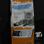 Alimento Premium cennamo Diamant para gatos adultos, 2kg - Img 51195031