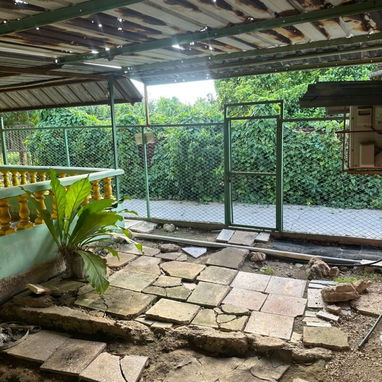 SE VENDE CASA EN MARIANAO DE 800m2– LÍMITE CON PLAYA 140 y 29 - 8/10