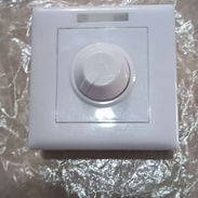 Dimmer (regulador de luces) 110v/220v 200w. En 110v regula de 12v a 120v. En 220v de 15v a 220v. Nuevo 0 km. - Img 55405117