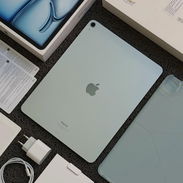 El iPad Air de 13 pulgadas (M2) funciona con el chip Apple M2. - Img 55829336