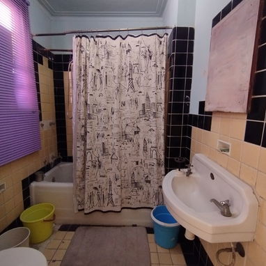 Se vende apto. en Centro Habana - 5/9