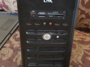Chasis LTEL con lector de targetas y fuente Huntkey de 460W - Img 69070014