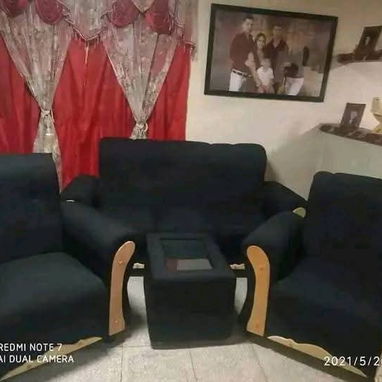Juego de Muebles disponibles en Color Negro y Rojo. - 2/2