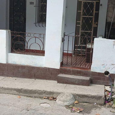 Vendo mi casa en el centro de Guanabacoa en 14.000usd - Img 125994733