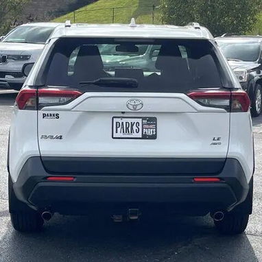 2020 Toyota RAV4 LE - 5/8