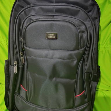 Mochilas grandes ORIGINALES DE LA RECONOCIDA MARCA *CLASSIC AMERICAN* - 3/4