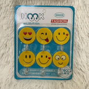 Ganchos adhesivos en 1500 cup - Img 55837353